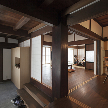 株式会社自由工房